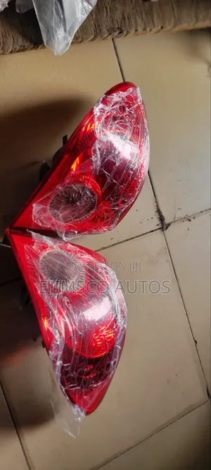 Complete Back Light Corolla 2005