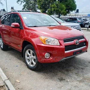 Toyota RAV4 2010 Red
