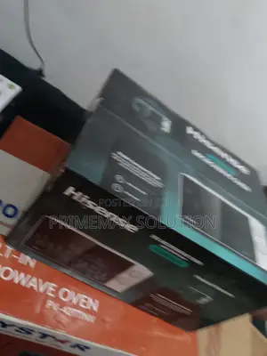 Hisense Microwave Oven - 700w, Manual Controls, Great for Small Spaces