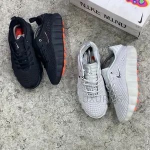 Original Nike Mind 002 Sneakers in 2 Colors