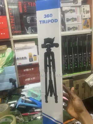 Auto Face Tracking Quadrapod 360 Rotation Stand Handheld Stabilizer