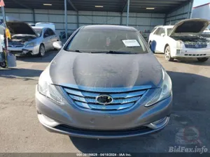 Hyundai Sonata SE 2.0T Sedan FWD (2.0L 4cyl 6A) 2013 Gray