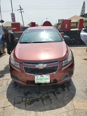 Chevrolet Cruze LS Auto 2013 Orange