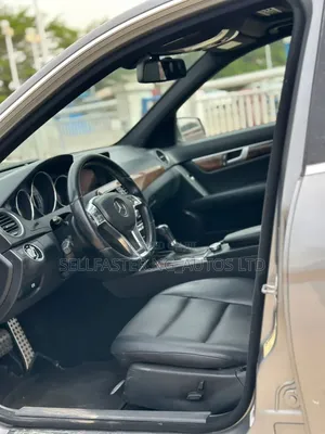 Mercedes-Benz C300 2012 Gray