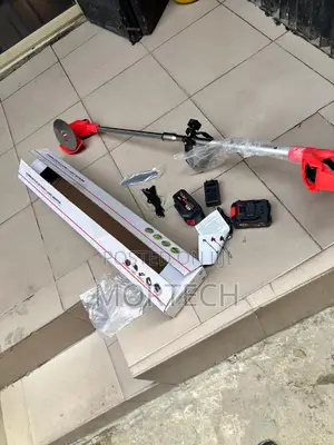 Battery Operated Grass Cutting Machine