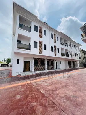 4bdrm Townhouse/Terrace in Sangotedo for sale