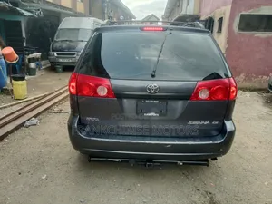 Toyota Sienna CE FWD 2008 Blue