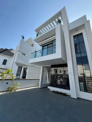 5bdrm Duplex in Ikota Estate for sale