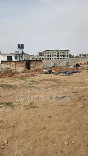 Estate Land in Lifecamp