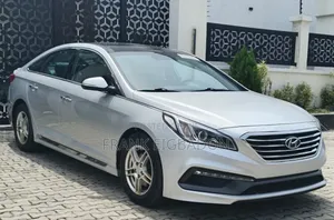 Hyundai Sonata Sport Sedan FWD (2.4L 4cyl 6A) 2017 Silver