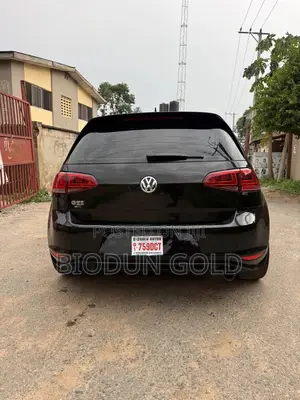 Volkswagen Golf TSI SE 4-Door FWD 2017 Black