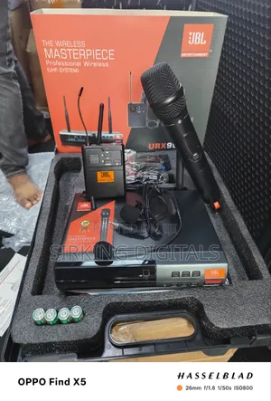 JBL Master Piece Neck and Handle Wireless Microphone 3 In1 Urx9900