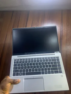Laptop HP EliteBook 835 G7 8GB AMD Ryzen 3 SSD 256GB