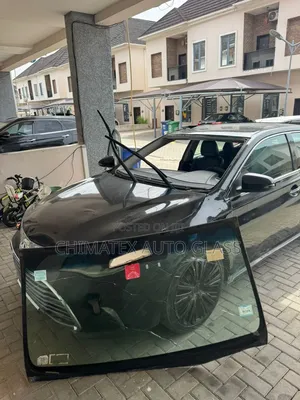 Toyota Avalon 2014 Windscreen Glass Available Installed at Chimatex