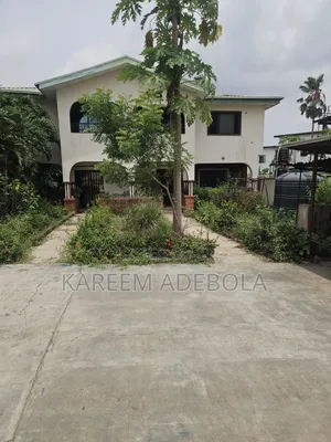 5bdrm Duplex in Akora Estate, Adeniyi Jones for rent