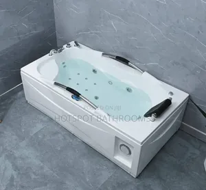 Single Jacuzzi