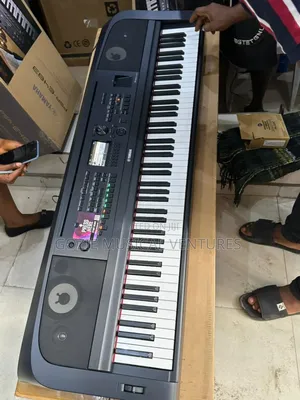 Complete 88 Key's Yamaha Keyboard DGX 670b