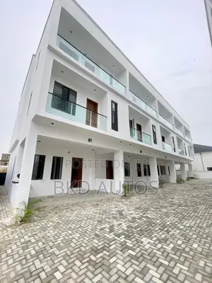 4bdrm Duplex in Lekki for sale