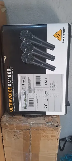 Behringer Ultravoice Xm1800s