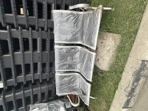 Three Sitters Airport Chair