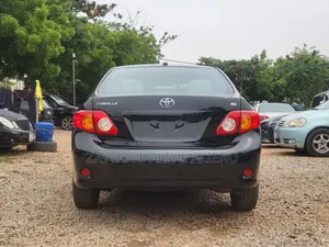 Toyota Corolla LE 4dr Sedan (1.8L 4cyl 4A) 2011 Black