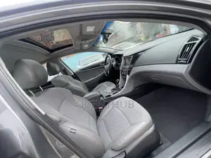 Hyundai Sonata SE 4dr Sedan (2.0L 4cyl Turbo 6A) 2014 Gray