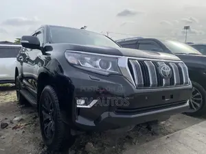 Toyota Land Cruiser Prado 4.0 2023 Black