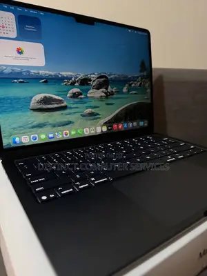 Laptop Apple MacBook Pro 2023 M2 16GB Apple M3 SSD 512GB