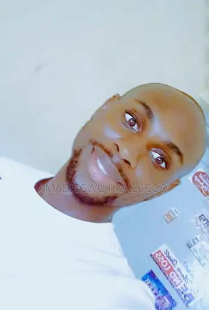 Supermarket Attendant With Online Marketing Skills