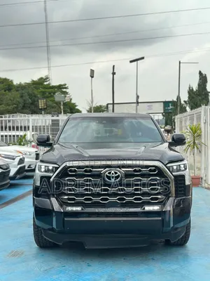 Toyota Tundra Platinum CrewMax 6.5' Bed 2024 Black