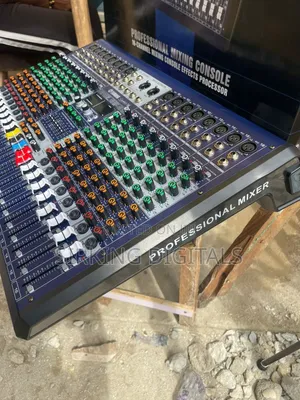 16channels Yamaha Mixer Signature 16