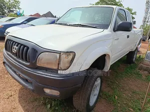 Toyota Tacoma 2003 White