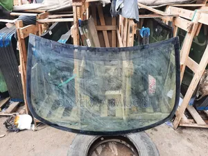 Lexus Es 330 Back Glass