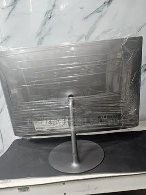 Desktop Computer Lenovo ideacentre AIO 520 16GB Intel Core i7 HDD 1T