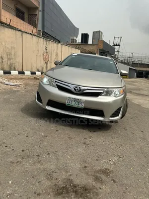 Toyota Camry 2014 Gold