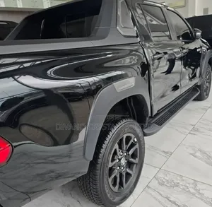 New Toyota Hilux 2023 Black