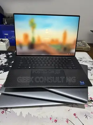 Laptop Dell Precision 5560 32GB Intel Core i9 SSD 512GB