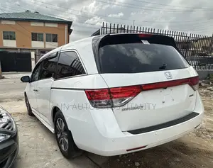 Honda Accord Touring V-6 4dr Sedan (3.5L 6cyl 6A) 2014 White