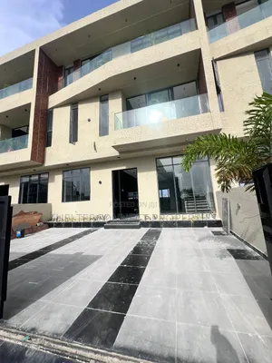 5bdrm Duplex in Lekki Phase 1 for sale