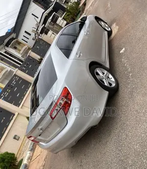 Toyota Camry 2014 Silver