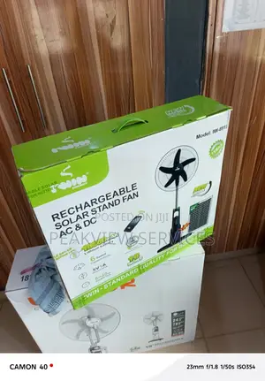 Iwin Iw-8918 Rechargeable 18-Inch Solar Stand Fan