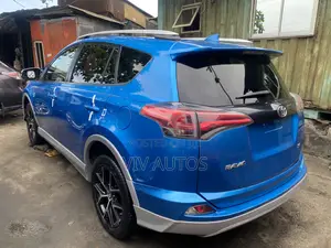 Toyota RAV4 Limited 4dr SUV AWD (2.5L 4cyl 6A) 2018 Blue
