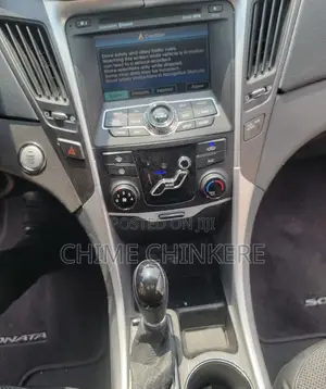 Hyundai Sonata SE Sedan FWD (3.3L 6cyl 5A) 2010 Red