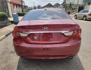 Hyundai Sonata SE Sedan FWD (3.3L 6cyl 5A) 2010 Red