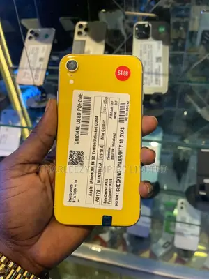 Apple iPhone XR 64 GB Yellow
