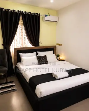 Mace Hotel and Apartments