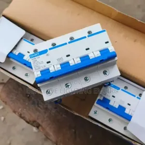 4 Pole Breaker