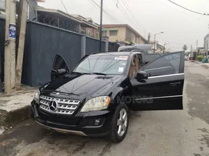 Mercedes-Benz M Class 2011 Black