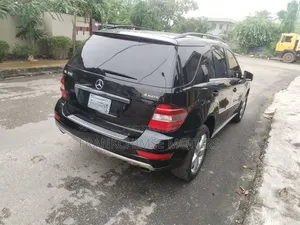 Mercedes-Benz M Class 2011 Black