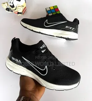 Unisex Nike Comfy Sneakers Cw 7h